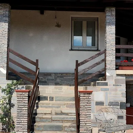 Apartament La Casa Di Gergy Borgomanero